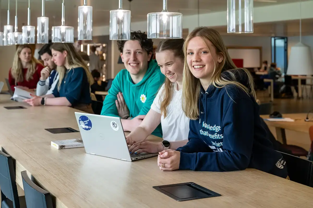 Security Studies High Res 40